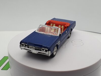 Oldsmobile Cabrio 1966 New Ray 1/43