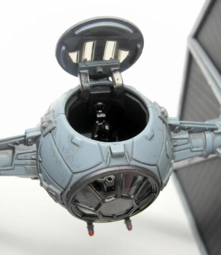 Hot Wheels Diecast - CMC92 Star Wars Empire Strikes Back Tie Fighter - Picture 9 of 21