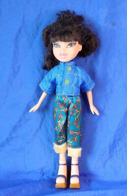 Bratz JADE 10'' Fashion Doll w/ Slacks Top Snap On Feet/Shoes 2001 MGA