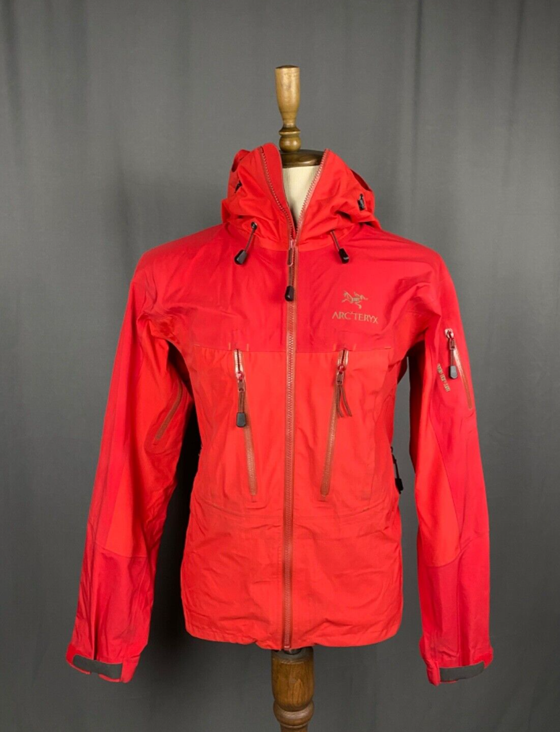 Giacca a vento Arc'Teryx Canada vintage Gore Tex uomo rossa taglia M