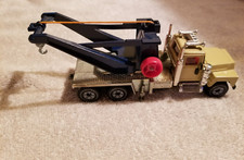 Siku Eurobuilt Diecast Beige 7" Mack Truck Crane with Rope  Rotating Boom 2917