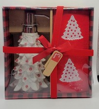 Mistletoe Farms 3 Pc Counter Set-Holiday Tree-Resin Dispenser/2 Fingertip Towels