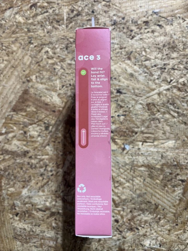 Fitbit Fitness Tracker Ace 3 para niños - negro/rojo deportivo MR Foto 2 de 4