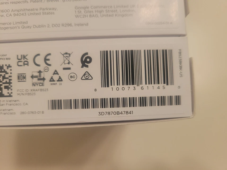 Fitbit Versa 4 Smartwatch - Graphite Aluminum with Black Band *Sealed* - Image 3 of 3