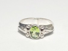 925 sterling silver Peridot ring size 6