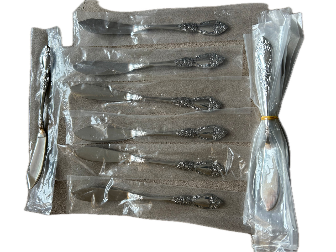 Oneida Wordsworth Butter knife.