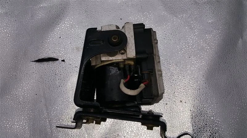 02 03 04 UNIDAD BOMBA ABS ISUZU RODEO 4X2 OEM 8972874340 Foto 2 de 4