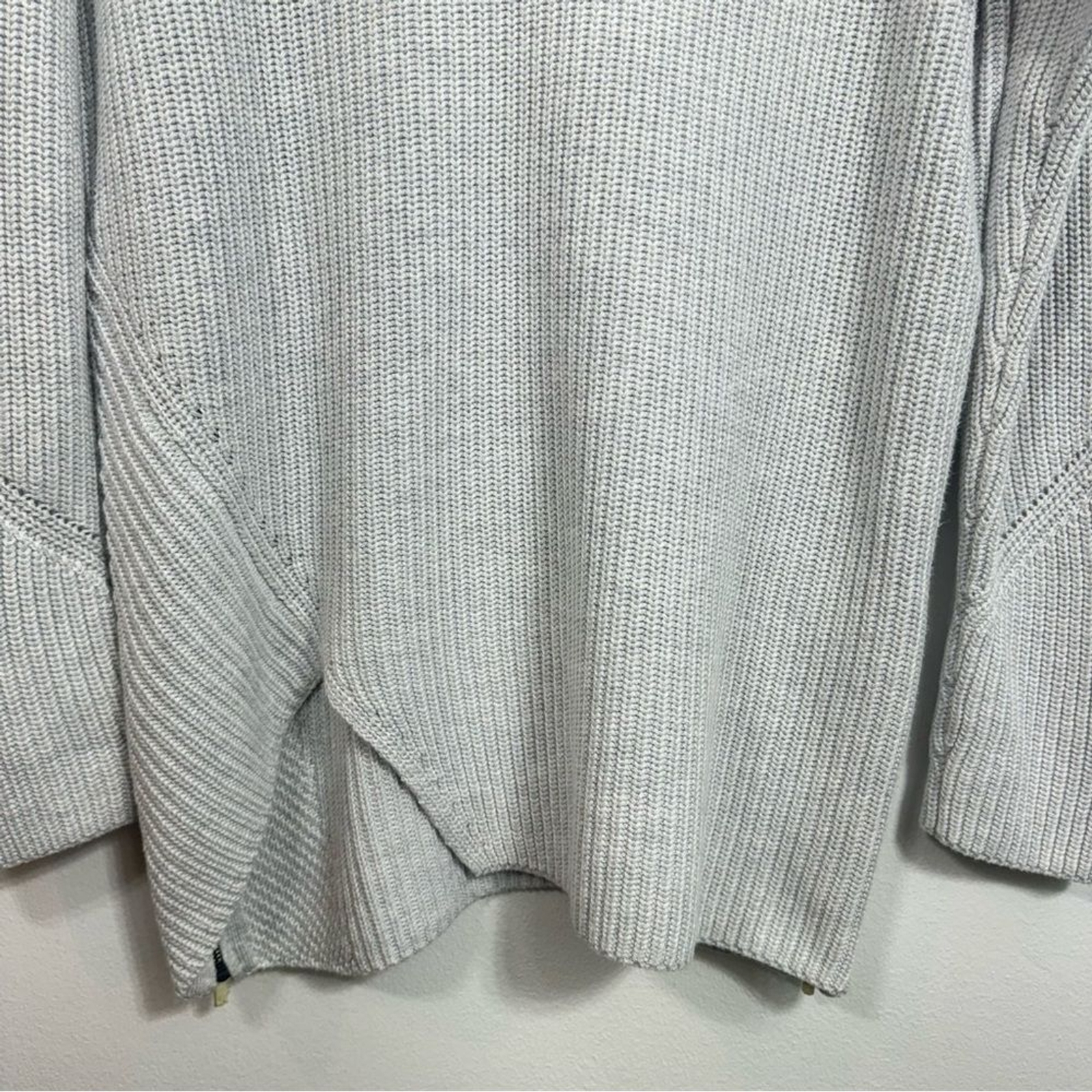 Cabi #3531 Deep V Pullover Cloud Gray Sweater Siz… - image 5