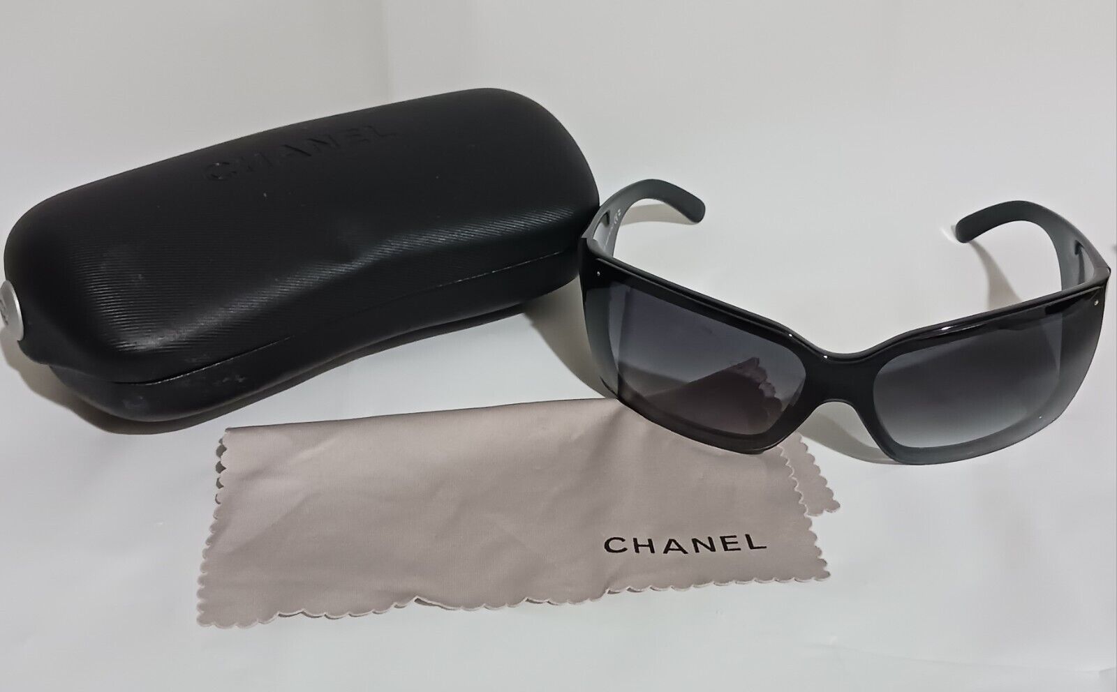 CHANEL 6012 c.501/8G Black Frame Sunglasses Made In ITALY
