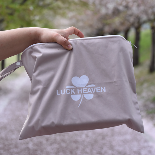 LUCK HEAVEN Silicone Baby Bib Feeding Set Led Weaning Supplies with Bowl Spoons - Picture 3 of 16