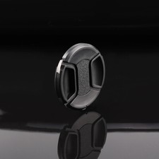 49mm Middle-Pinch Snap-on Front Cap for Canon Nikon Sony Filter/Lens with String