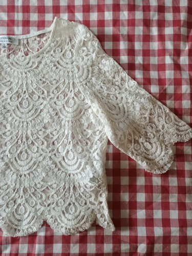 Cotton On S Approx AU 8 Lace Top Cream Sheer Cropped 1/2 Length Sleeve - Picture 4 of 12