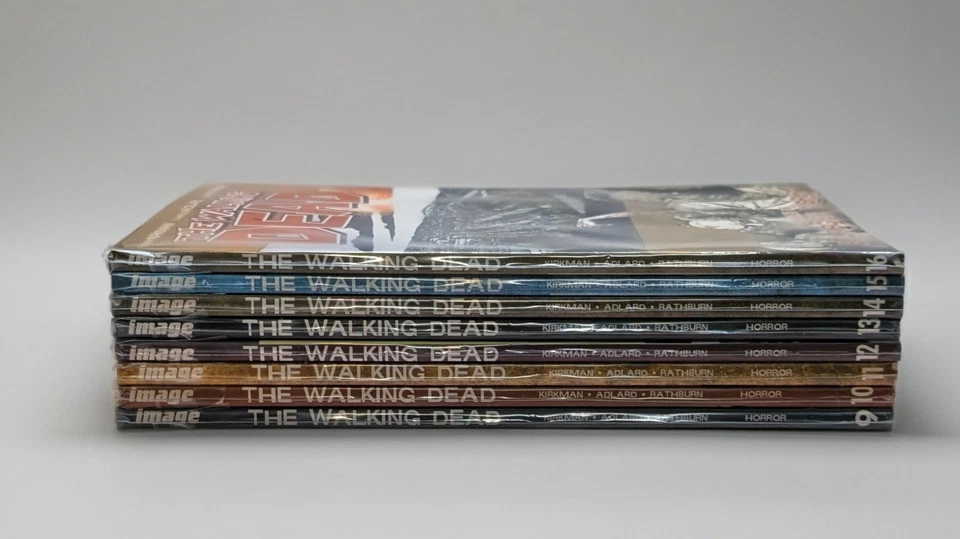🎄THE WALKING DEAD TRADE GRAPHIC NOVELS VOL 1-32 CONJUNTO COMPLETO USADO - Imagem 4 de 4