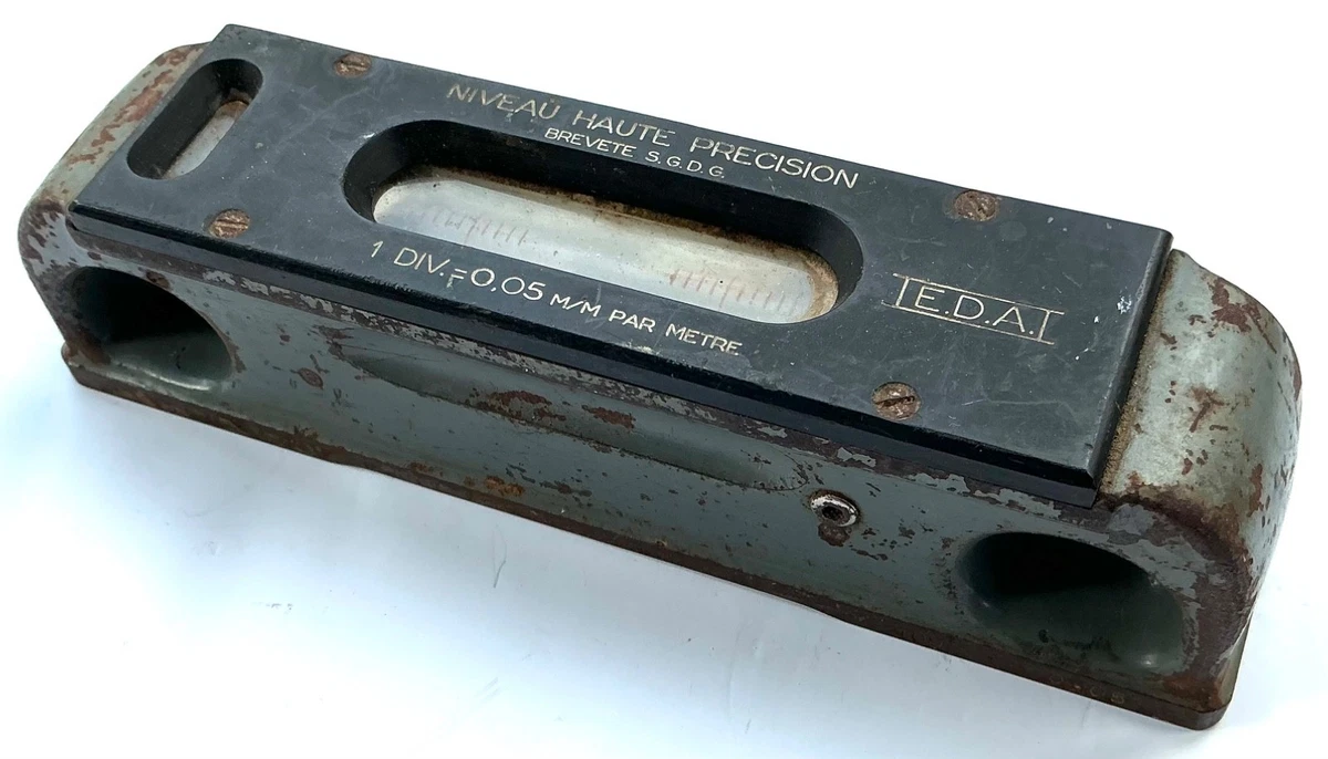 Petit niveau à bulle ancien - Bricolage