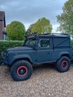 Land rover defender 90