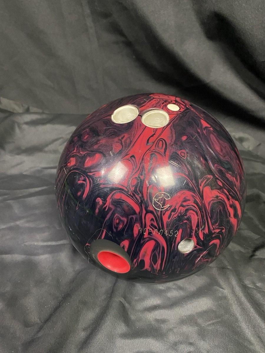 WHITE DOT COLUMBIA 300 WICKED FLIP SIDE 15.4# BOWLING BALL, BLACK
