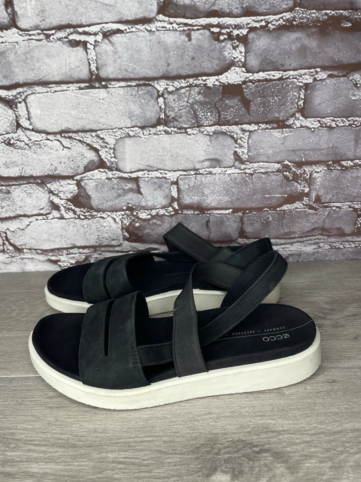 Sandali donna ECCO Yuma neri in pelle nabuk elasticizzati con zeppa e cinturino 41EU 10 5M US