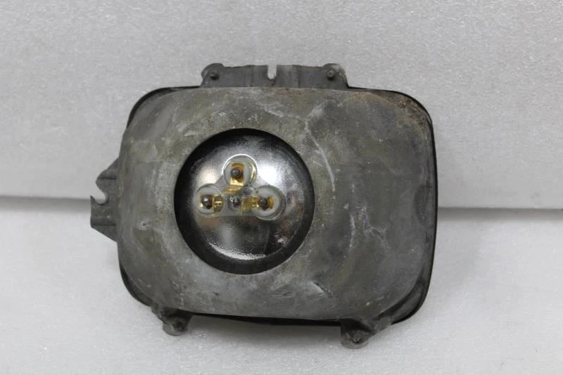 1982 VOLKSWAGEN RABBIT LEFT DRIVER SIDE HEADLIGHT HEADLAMP - Image 2 of 4