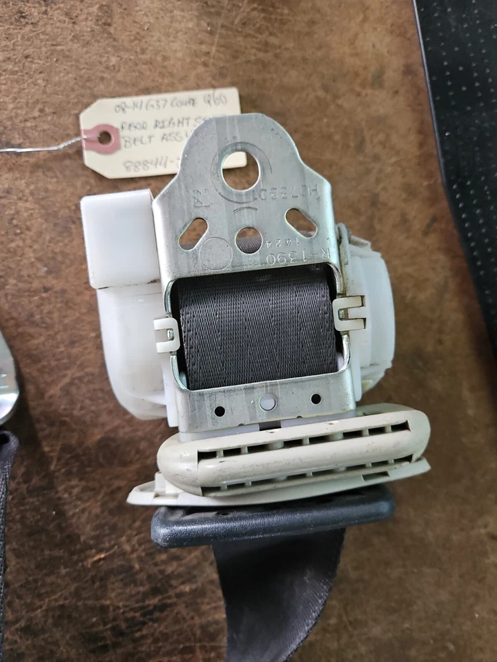 08-14 Infiniti G35 Coupe Q60 conjunto de cinto de segurança traseiro direito 88844-JK65B - Imagem 4 de 4