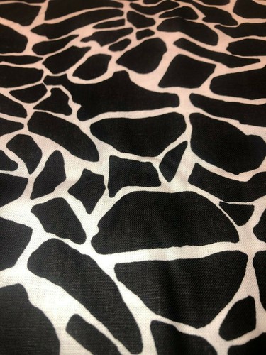 2pcs black/white giraffe pattern smooth finish cotton, 55.5"Lx44"W, 73"Lx44"W - Picture 1 of 6