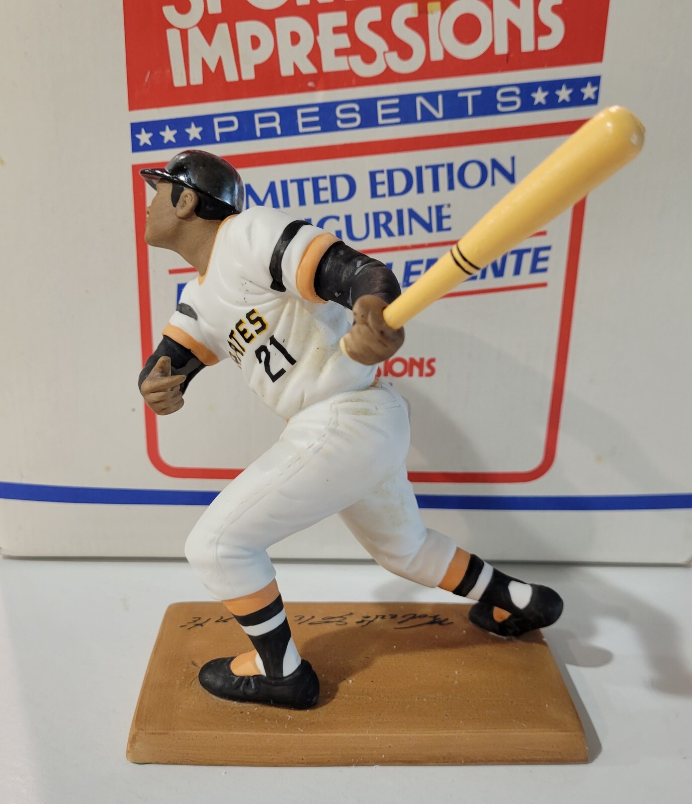 ROBERTO CLEMENTE 1989 Sports Impressions Figurine Pittsburgh Pirates
