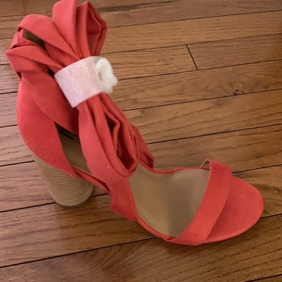 Call It Spring Defuria ankle wrap stacked heel sandal Size 9 orange faux suede - Image 4 of 4