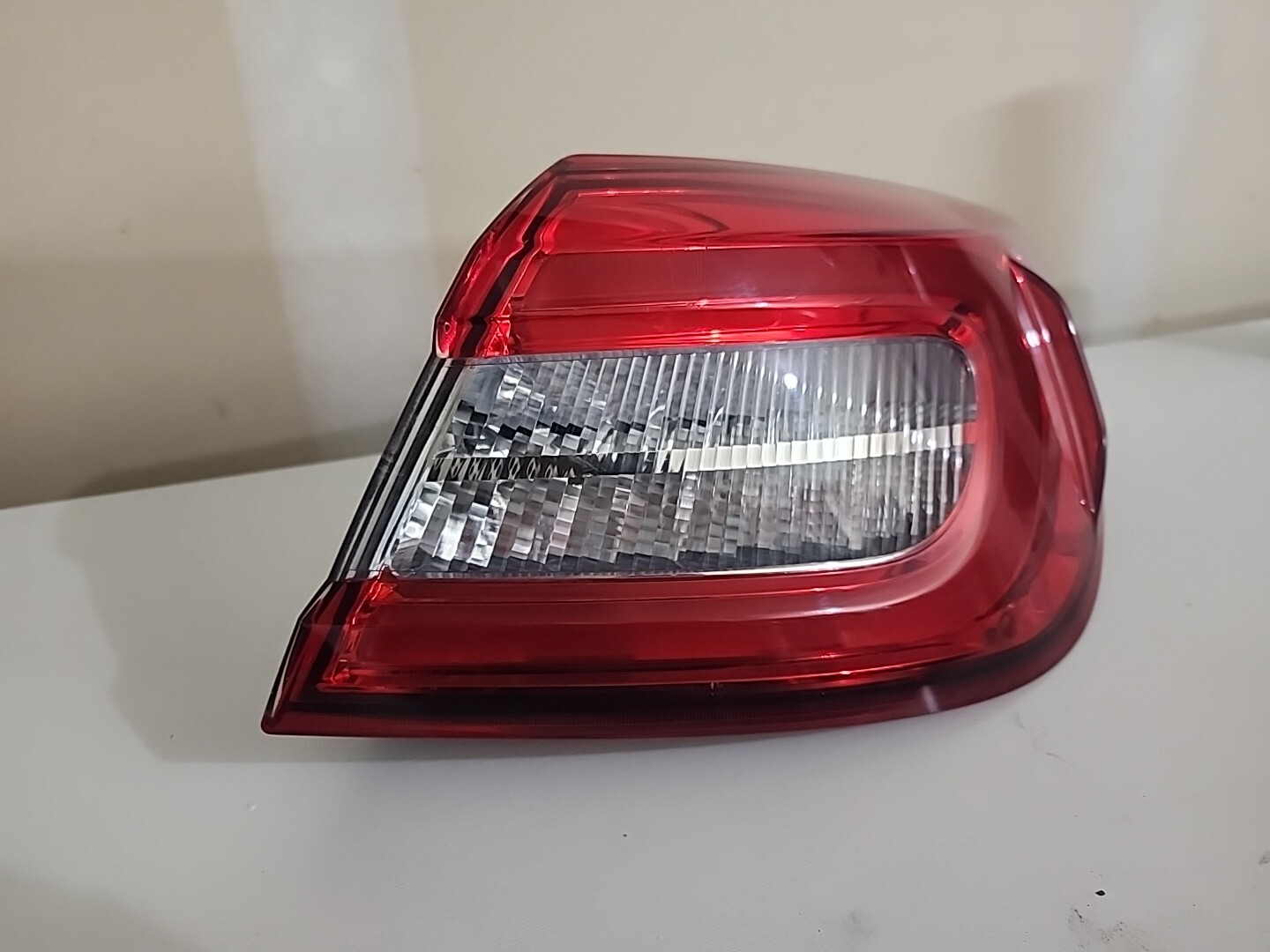 14-21 Maserati Quattroporte Rear Right Passenger Outer Taillight Lamp  OEM #381