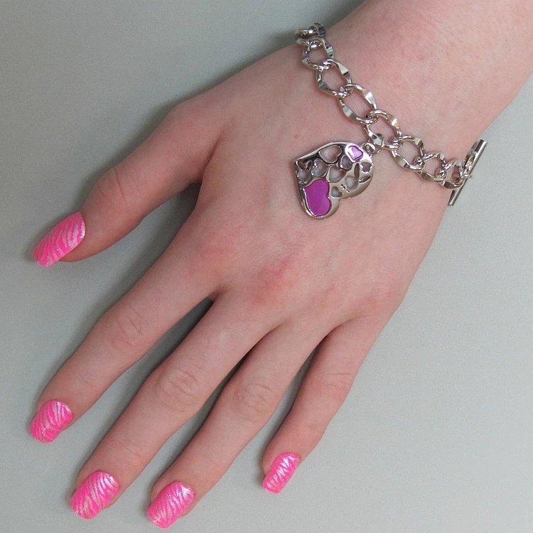 Playboy Bracelet Heart Bunny Charm Pink Enamel Toggle Play Boy y2k NOS NWT NIB - Image 3 of 4