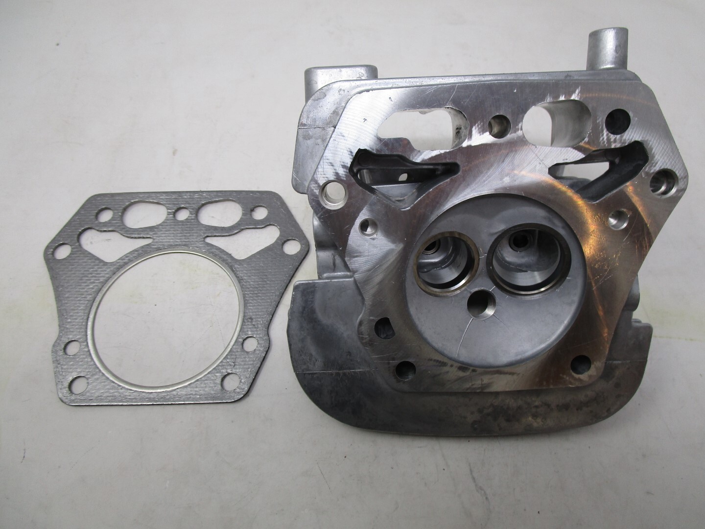 Skf 6201 Guarnizione Respiro Originale Kawasaki 11060-7014 Per Motori FH601D, FH641V, FH680D, FH721D Ricambio Originale Kawasaki