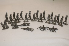 LOT of 23 VINTAGE LEAD SOLDIERS WW1 Unpainted Unmarked