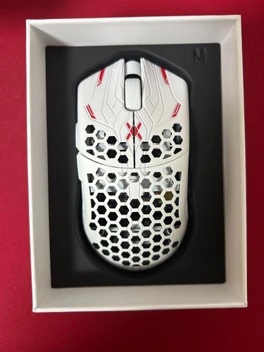 Finalmouse UltralightX Aceu Lion Medium M white Wireless Gaming Mouse