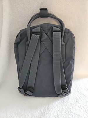 dark gray kanken mini backpack Fjallraven which significantly reduces the consumption of water Fjallraven Unisex Knken Mini Backpack