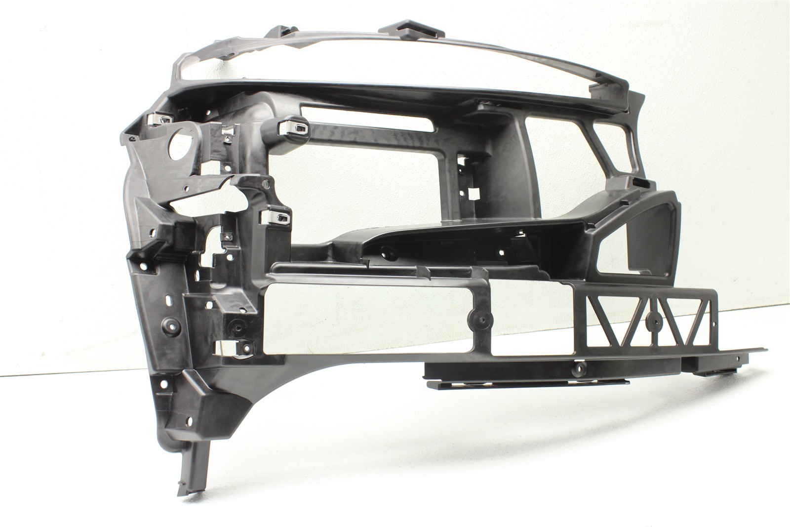 McLaren Artura 2025 Left Bumper bracket P/N 16AB764SP