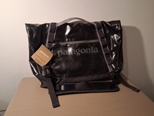 Patagonia Black Hole Messenger 24L