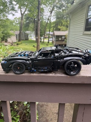 LEGO TECHNIC: THE BATMAN - BATMOBILE (42127)