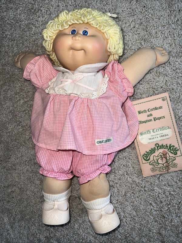 Cabbage Patch Doll Official 1985 With Birth Certificate & Adoption Papers No Box