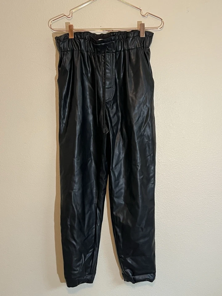 Abercrombie & Fitch Vegan Paper Bag Joggers Women’s Size M Black Drawstring  - Image 4 of 4