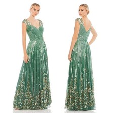 Mac Duggal Floral Sequins Embellished Sleevless Evening Gown Size 16 NWT