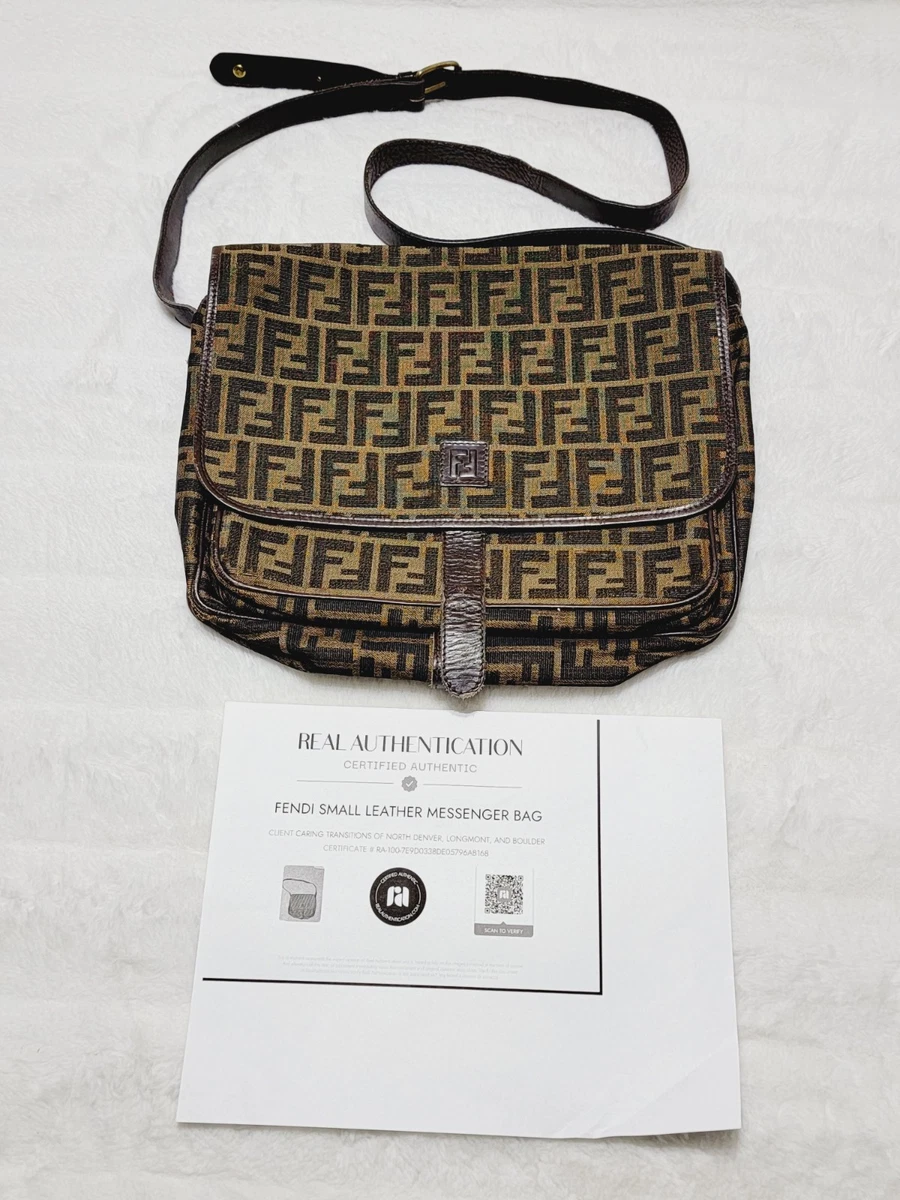 【希少】FENDI ショルダーバッグ　80s〜90s Authentic Vintage 80s FENDI Medium Leather Messenger Shoulder Bag