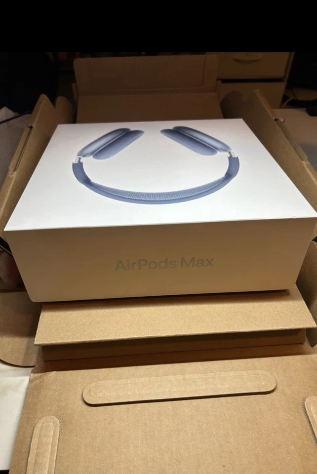 APPLE AIRPODS MAX OVER-EAR Bluetooth Wireless Headphones USB-C MWW63AM/A  - BLUE - Image 3 of 4