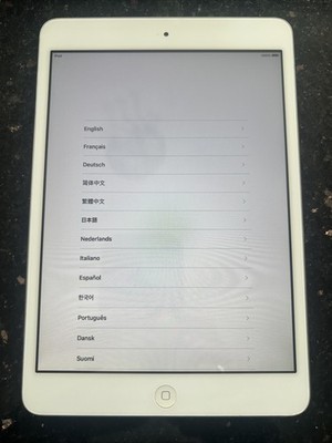 Apple iPad mini 1. Gen. 16GB, WLAN, 7,9 Zoll - Schwarz