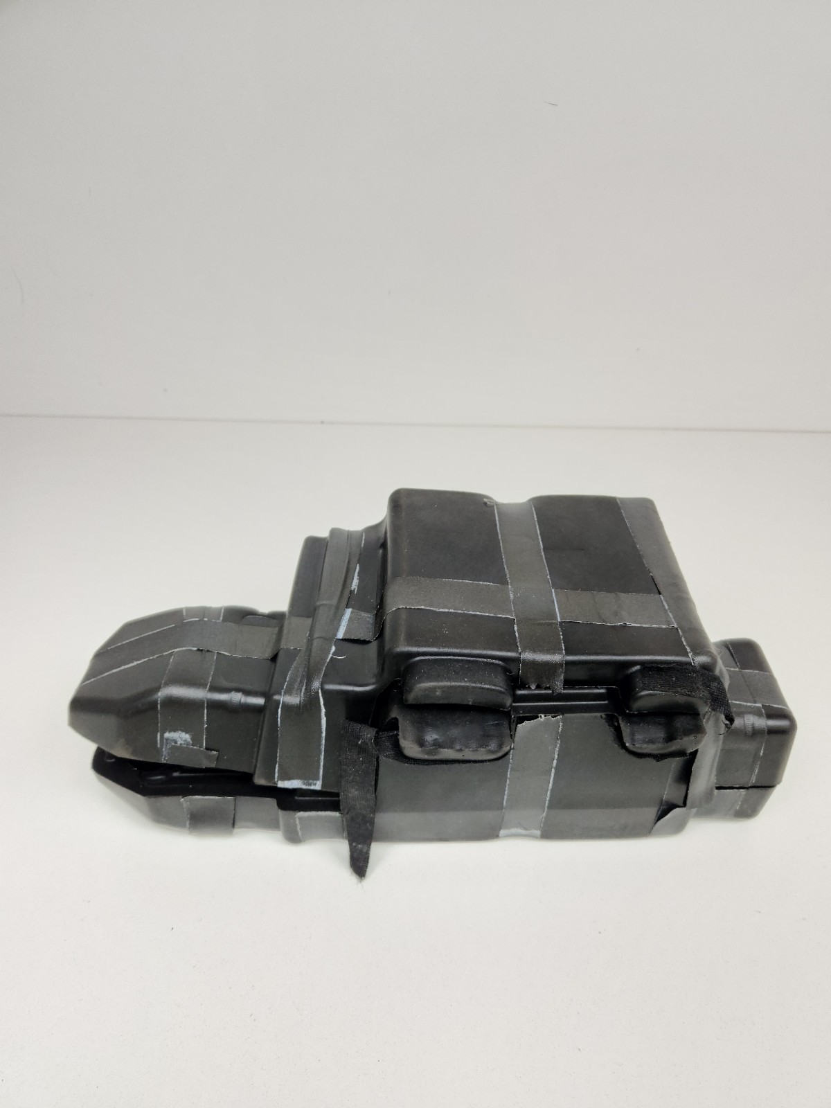 2015-2017 MCLAREN 675LT ROOF HYDRAULIC PUMP COVER HOLDER OEM 