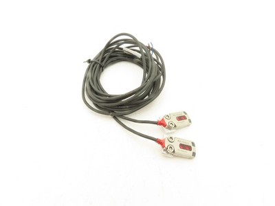 Keyence PR-FB30P3 Mini Photoelectric Sensor Flat Reflective 60'' Cable  Lot of 2