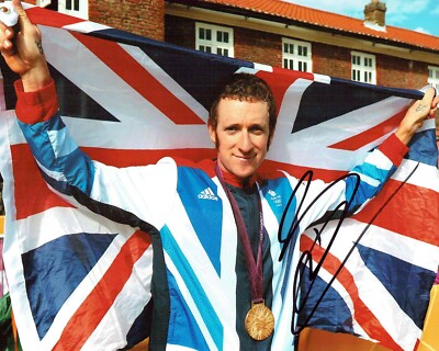 Bradley WIGGINS signed Autogramm 10x8 Foto 3 Radsport Olympiasieger + Händler COA