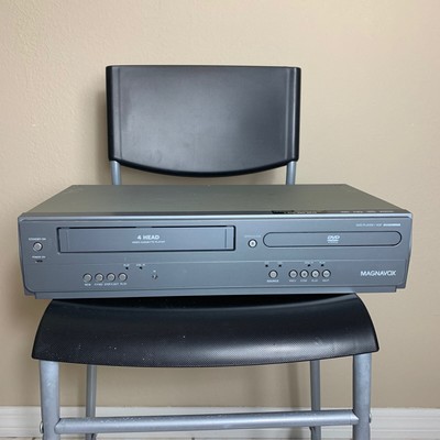 Magnavox DVD 4-Head VHS Combo DV200MW8 VCR Player No Remote Tested
