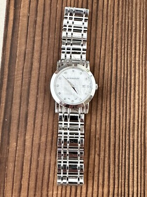 BURBERRY 腕時計 レディース Burberry Heritage 28mm Steel Mother of Pearl Diamond Dial Quartz