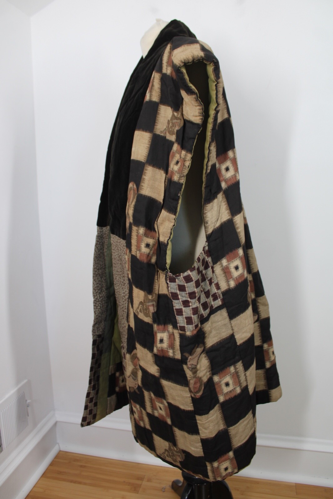 Vintage Handmade Brown Patchwork Padded Sleeveles… - image 9