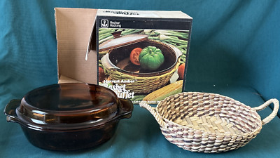 Vintage Anchor Hocking HARVEST Amber Glass Casserole DISH Lid Basket 1.5 Qt NIB