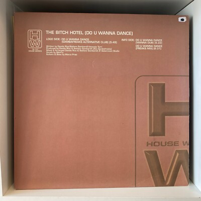 The Bitch Hotel - Do U Wanna Dance (12'') (Very Good Plus (VG+)) - 3603200784