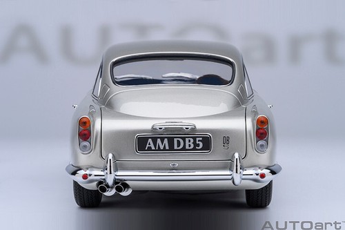 AUTOART 1964 Aston Martin DB5 (Birch Silver) 1:18 Scale Brand New - Picture 15 of 20